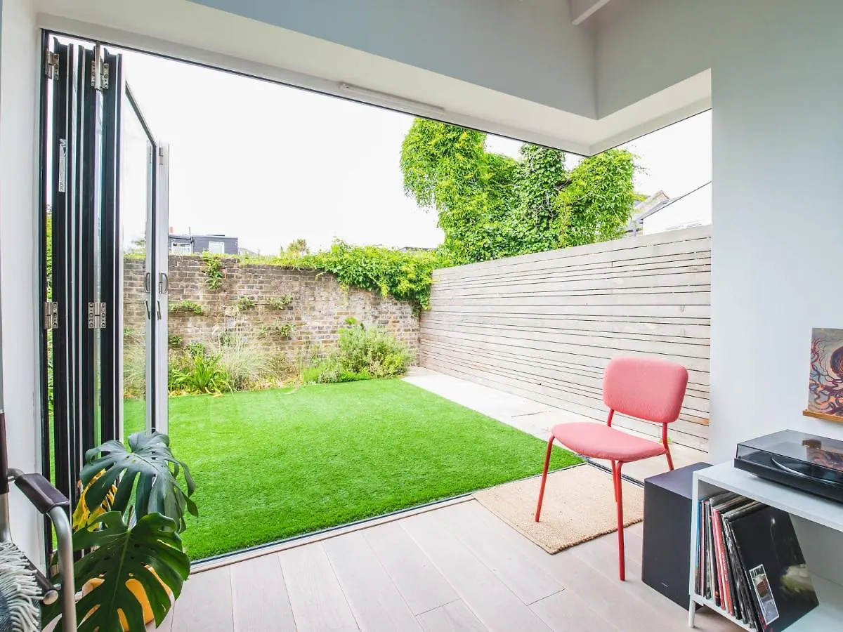Holiday home Pass The Keys Peckham House With Garden London Villa United Kingdom
